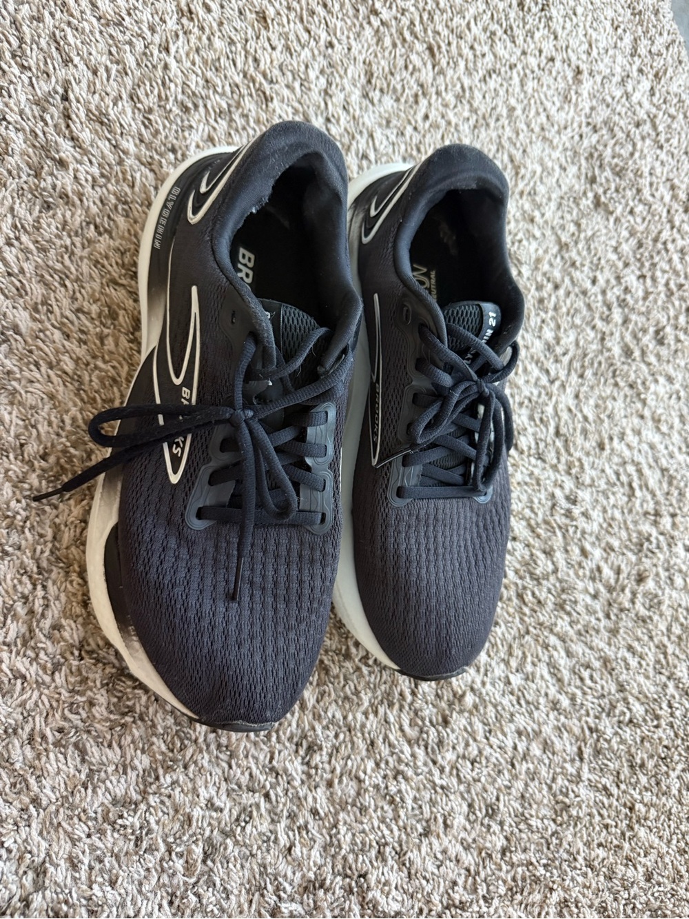 Brooks women’s size 10 glycerin